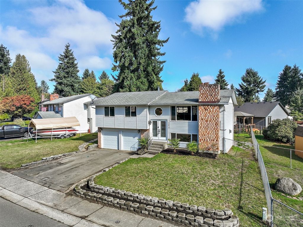 Photo of 33628 39th Avenue SW, Federal Way, WA 98023 (MLS # 2169064)