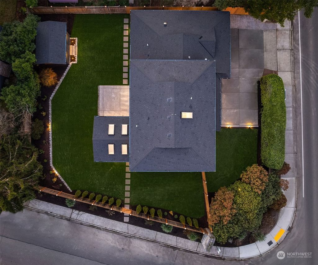 Photo of 14415 SE 8th Street, Bellevue, WA 98007 (MLS # 2327155)