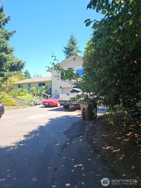 Photo of 3225 41st Street NE, Tacoma, WA 98422 (MLS # 2463658)