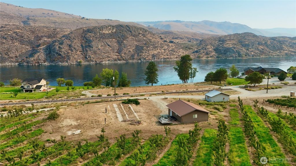Photo of 27375 US Hwy 97, Chelan, WA 98816 (MLS # 2499801)