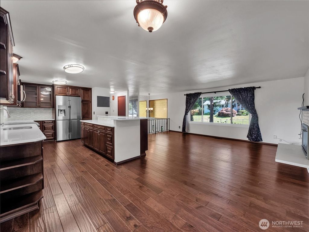 Photo of 713 220th Street SW, Bothell, WA 98021 (MLS # 2382737)