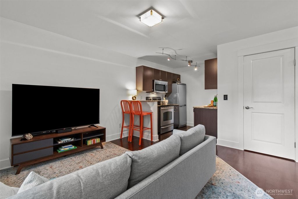 Photo of 120 NW 39th Street #104, Seattle, WA 98107 (MLS # 2370901)