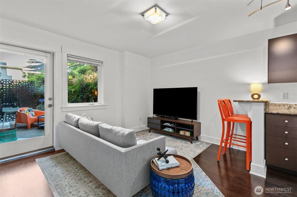 Photo of 120 NW 39th Street #104, Seattle, WA 98107 (MLS # 2370901)