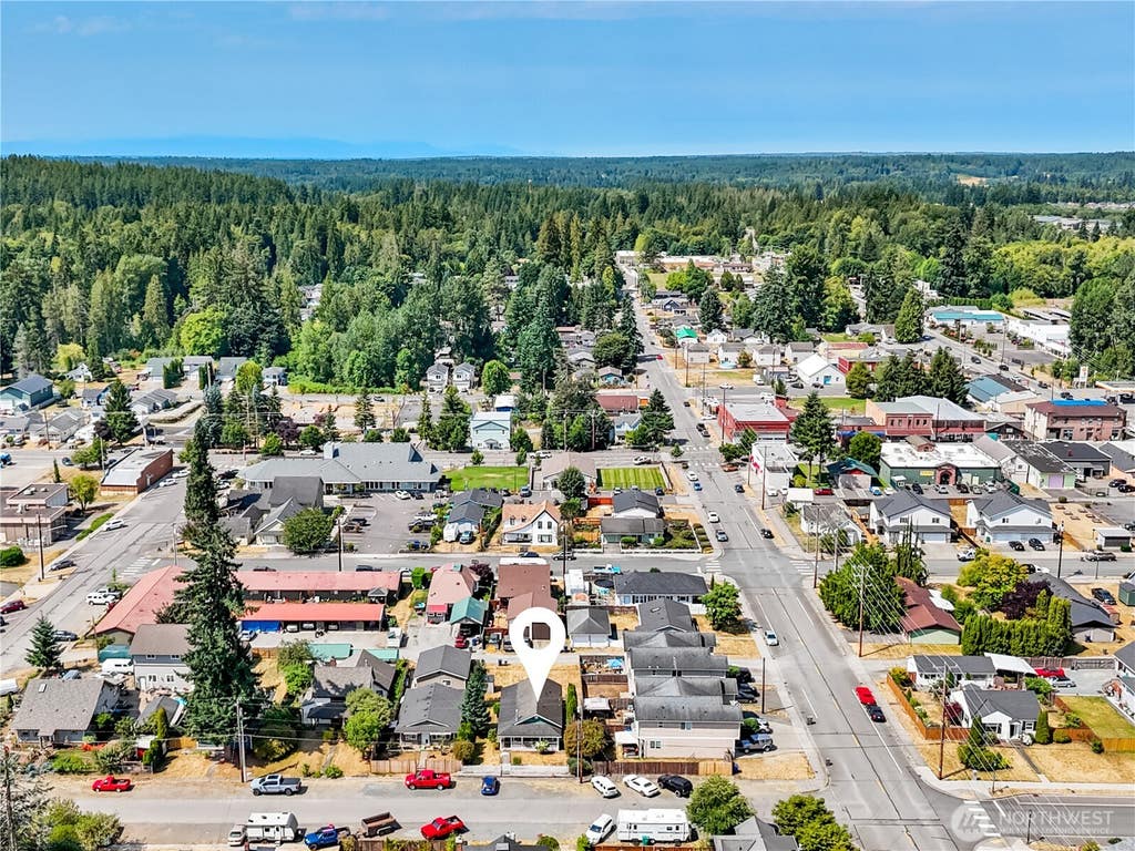 Photo of 206 Kentucky Avenue, Granite Falls, WA 98252 (MLS # 2573067)