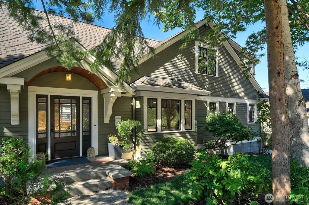 Photo of 2 Fulton Street, Seattle, WA 98109 (MLS # 2412879)