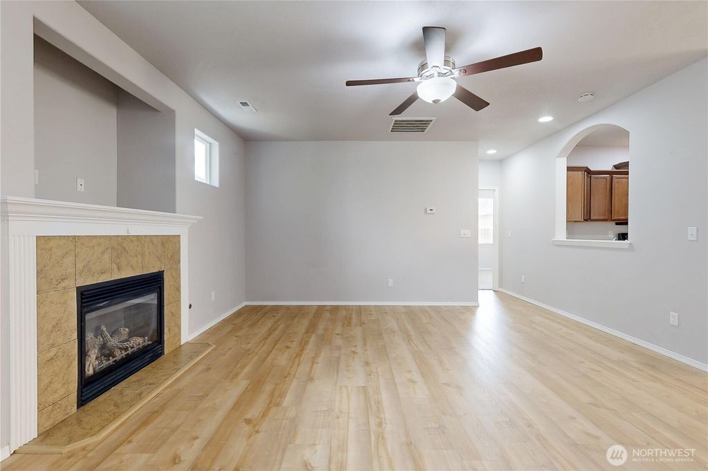Photo of 1143 SW Carver Street, College Place, WA 99324 (MLS # 2533404)