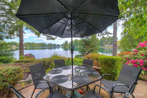 1510 E Benson Lake Drive Grapeview WA 98546