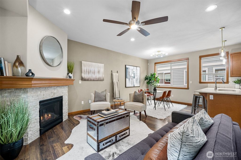 Photo of 7109 Rainier Drive #G, Everett, WA 98203 (MLS # 2520289)