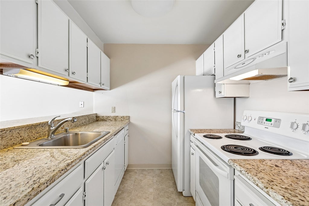 Photo of 13201 Linden Avenue N #508A, Seattle, WA 98133 (MLS # 2595552)