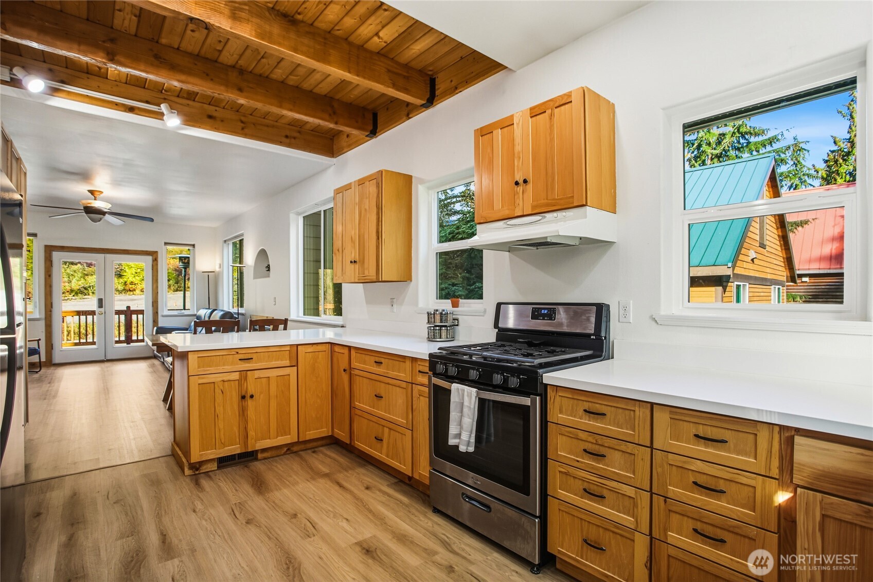 330 Keechelus Drive