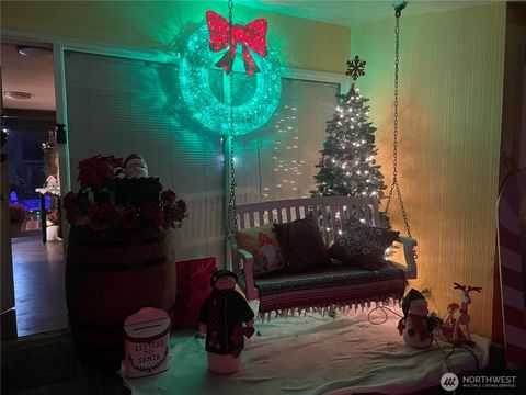 310 W Pine Street Elma WA 98541