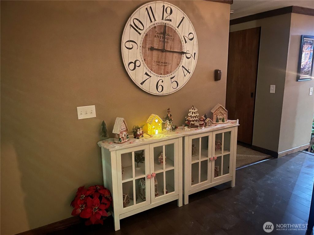 Photo of 310 W Pine Street, Elma, WA 98541 (MLS # 2493126)