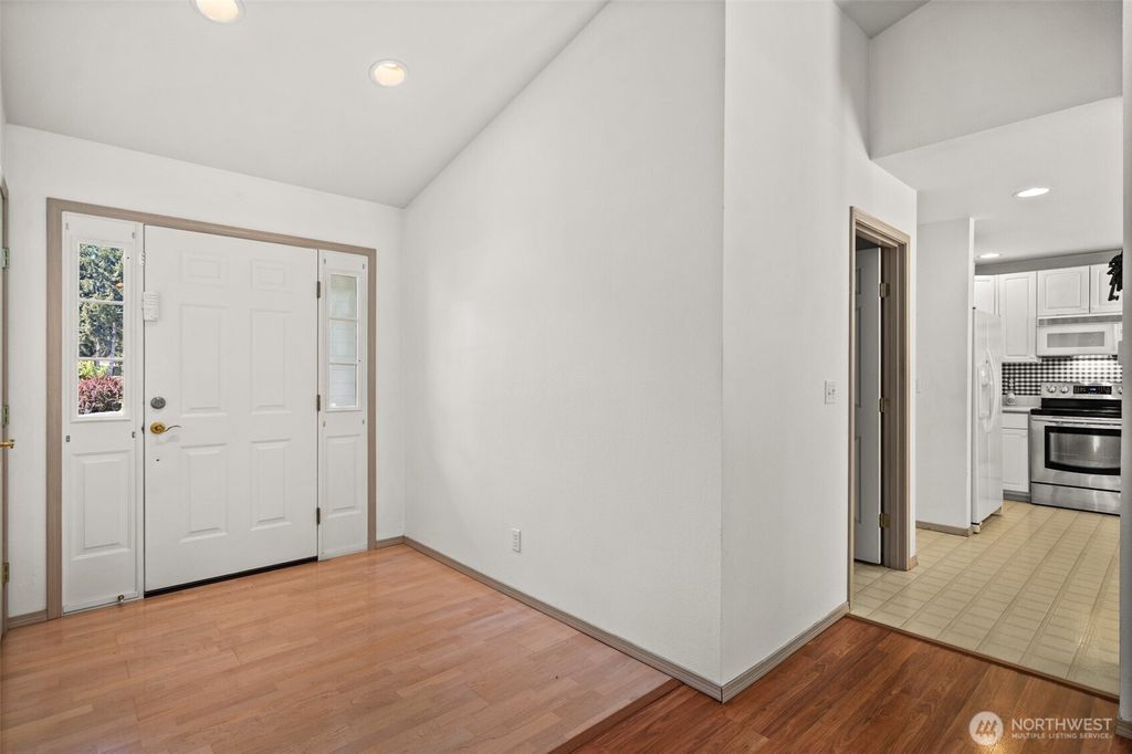 Photo of 13007 Sunridge Way E, Puyallup, WA 98374 (MLS # 2514304)
