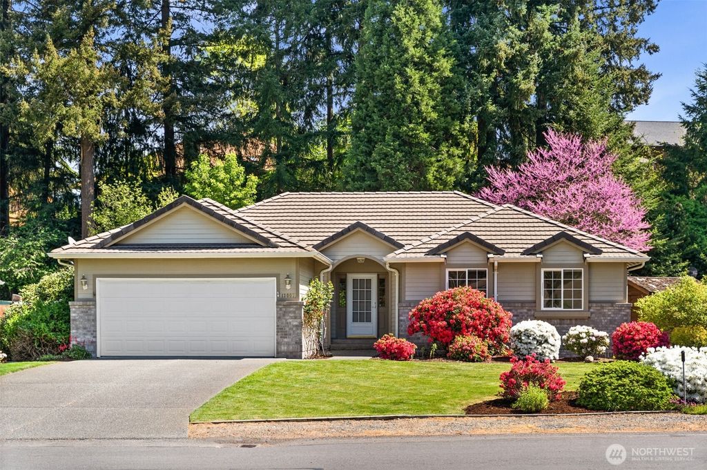 Photo of 13007 Sunridge Way E, Puyallup, WA 98374 (MLS # 2514304)