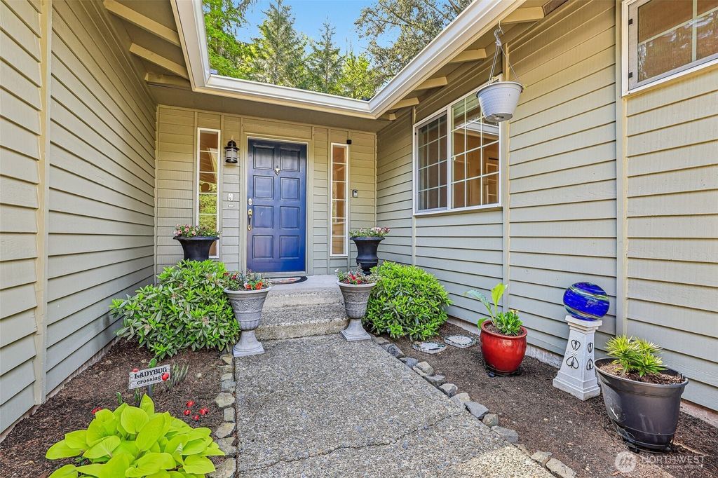 Photo of 3916 170th Avenue E, Lake Tapps, WA 98391 (MLS # 2516981)