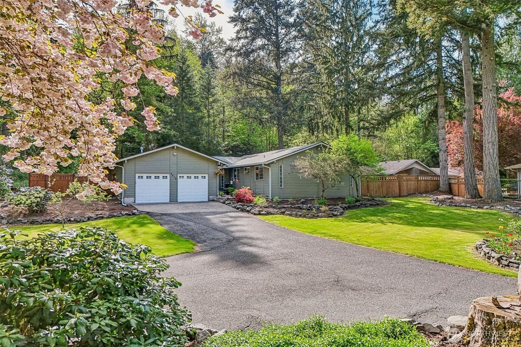 Photo of 3916 170th Avenue E, Lake Tapps, WA 98391 (MLS # 2516981)