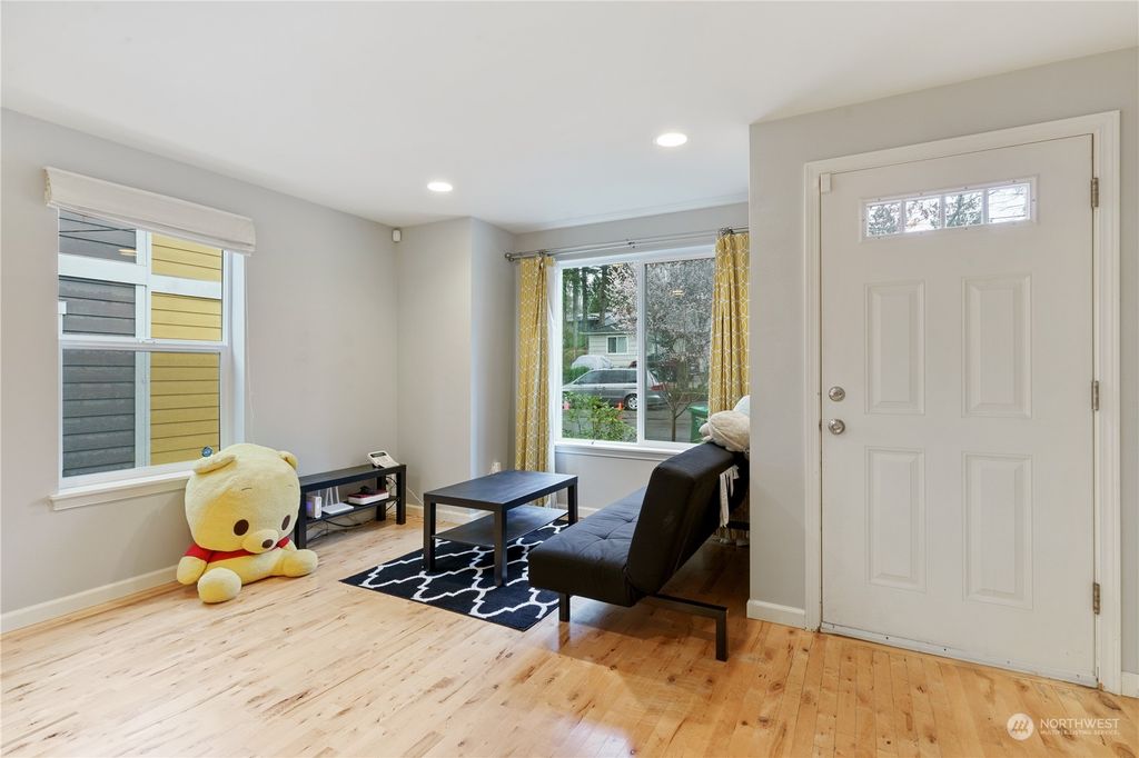 Photo of 14015 35th Avenue NE #C, Seattle, WA 98125 (MLS # 2202883)