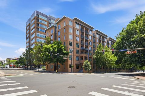 Photo of 701 Columbia Street #612, Vancouver, WA 98660 (MLS # 2541639)
