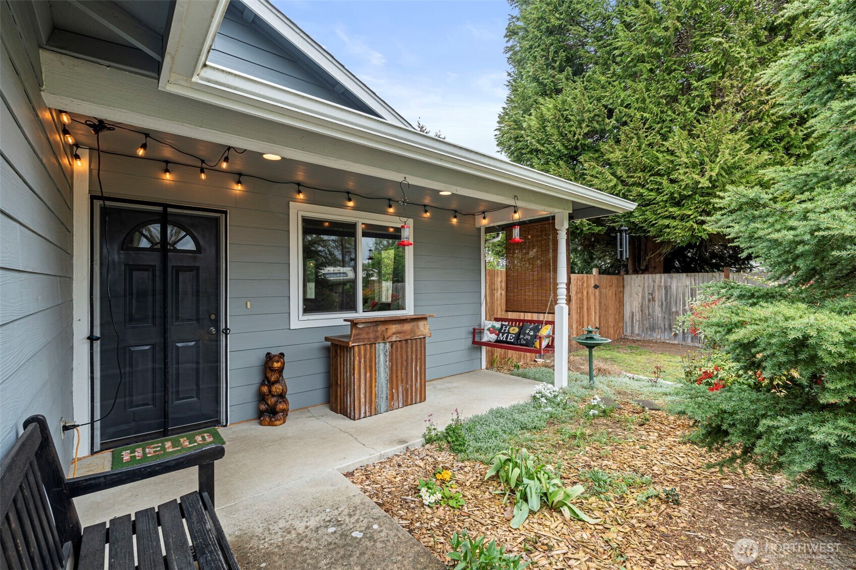 305 E Oakview Avenue