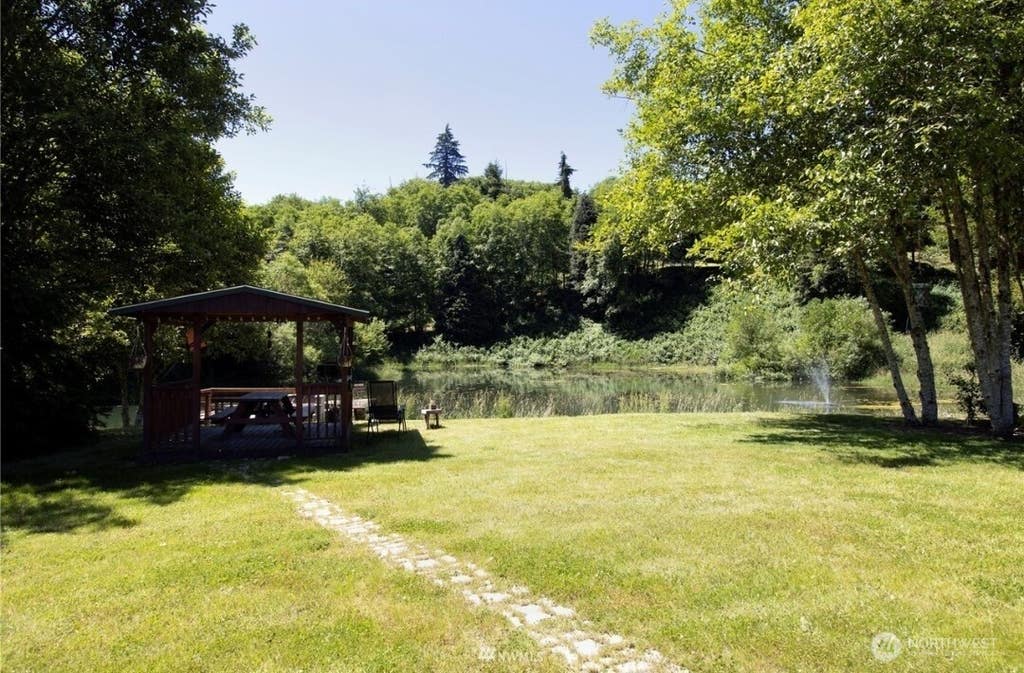 Photo of 189 Trout Lakes RD, Castle Rock, WA 98611 (MLS # 2543638)