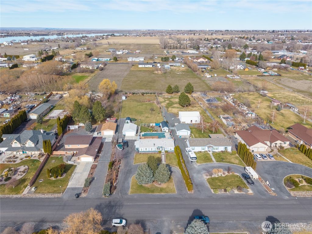 Photo of 7358 Blue Goose Road NE, Moses Lake, WA 98837 (MLS # 2484676)