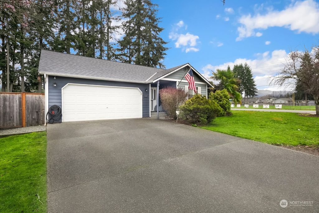 Photo of 620 Eagle View Drive, Granite Falls, WA 98252 (MLS # 2204740)