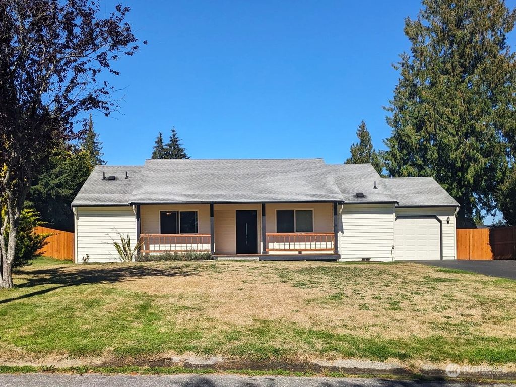 Photo of 11919 27th Court NE, Lake Stevens, WA 98258 (MLS # 2294829)