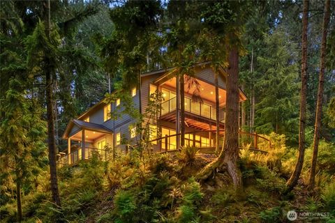 Photo of 75 Louise View Drive, Bellingham, WA 98229 (MLS # 2509579)