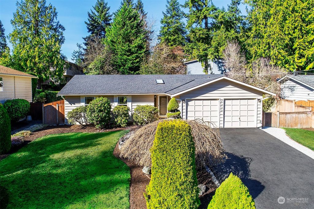 Photo of 7009 134TH Avenue NE, Redmond, WA 98052 (MLS # 2209523)