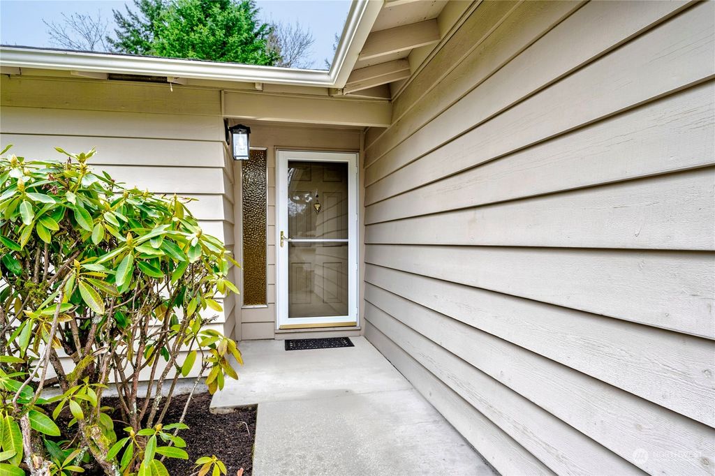 Photo of 7009 134TH Avenue NE, Redmond, WA 98052 (MLS # 2209523)