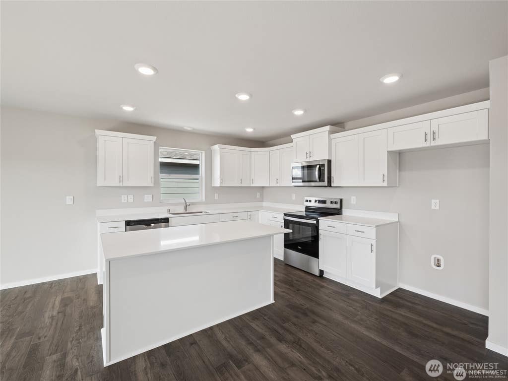 Photo of 1810 Goldeneye Street, Ellensburg, WA 98926 (MLS # 2556963)