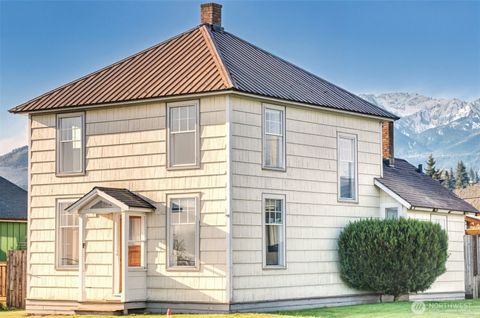 Photo of 1210 Water Street, Port Angeles, WA 98362 (MLS # 2465934)