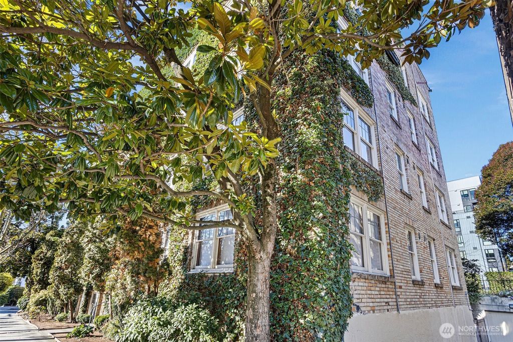 Photo of 400 Boylston Avenue E #402, Seattle, WA 98102 (MLS # 2332139)