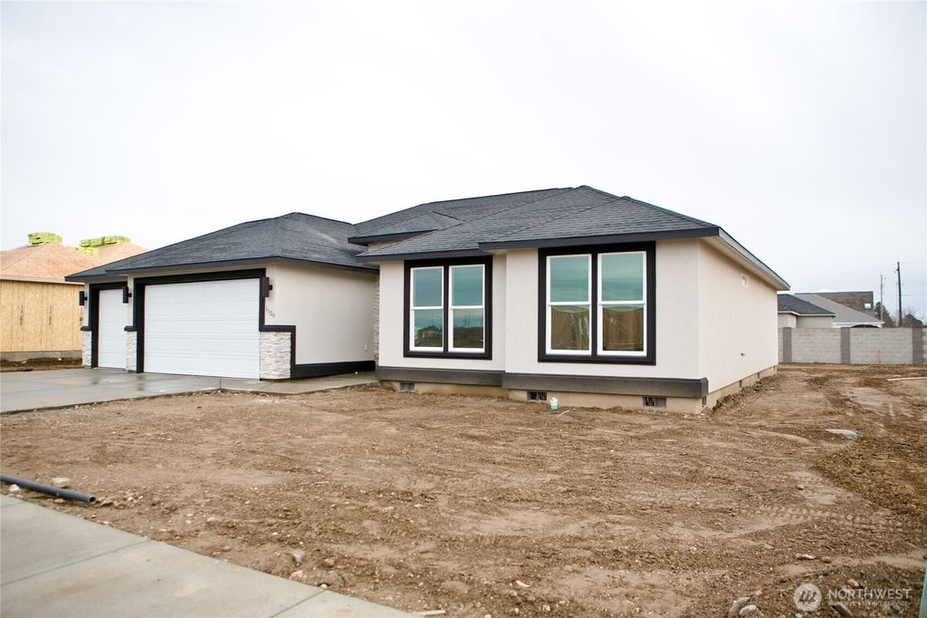 Photo of 707 N Street NE, Quincy, WA 98848 (MLS # 2457703)