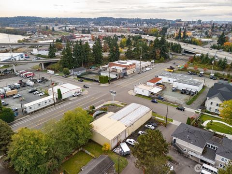 Photo of 3501 Everett Ave Ave, Everett, WA 98201 (MLS # 2445834)