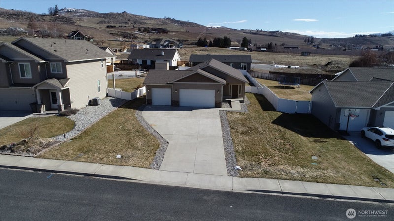 138 Summer Breeze Road