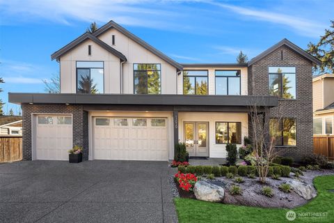 Photo of 12929 NE 112th Street, Kirkland, WA 98033 (MLS # 2446987)