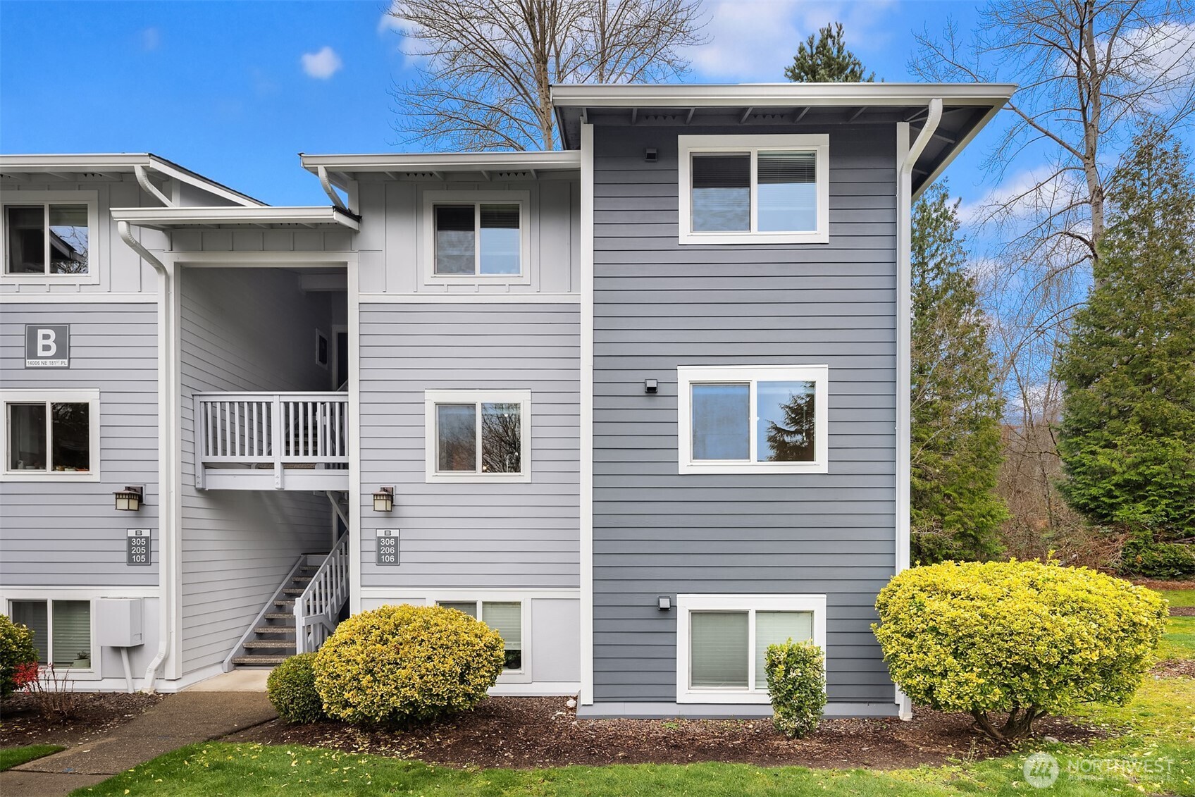 14006 181 Place B206
