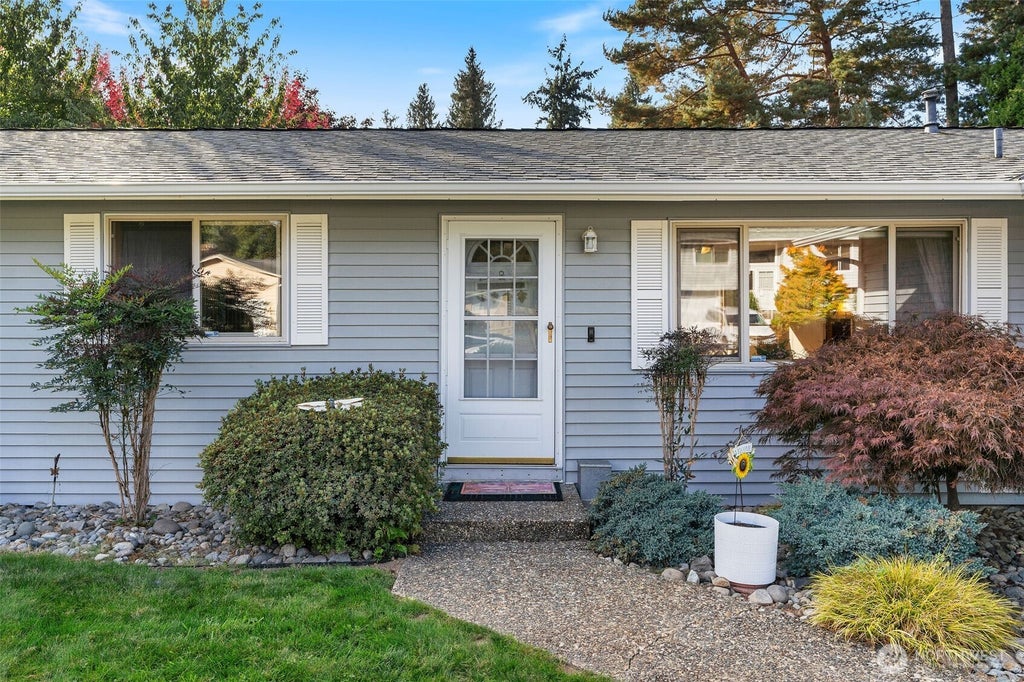 Photo of 17104 24th Avenue SE, Bothell, WA 98012 (MLS # 2585165)