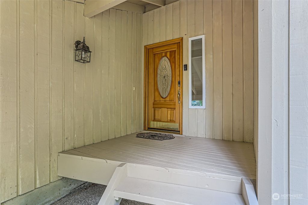 Photo of 17619 194th Avenue NE, Woodinville, WA 98077 (MLS # 2289955)
