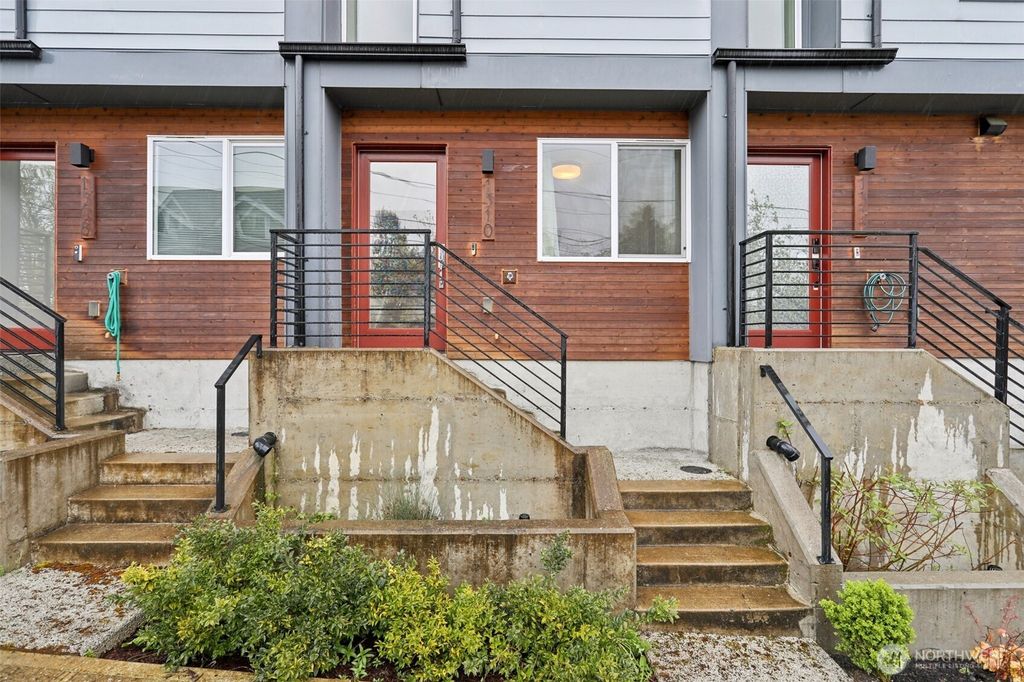 Photo of 1310 Yakima Avenue S, Seattle, WA 98144 (MLS # 2508386)