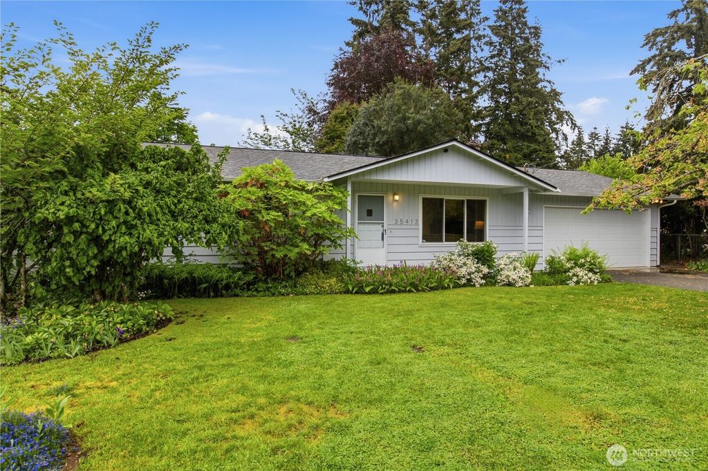 Photo of 35413 11th Avenue SW, Federal Way, WA 98023 (MLS # 2523851)