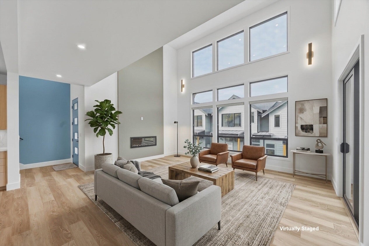 1122 Divine Lane
