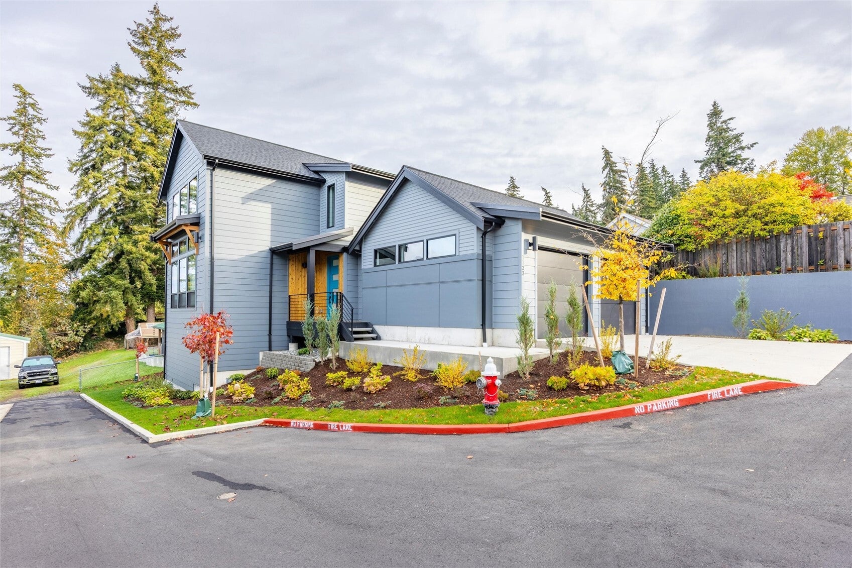 1122 Divine Lane