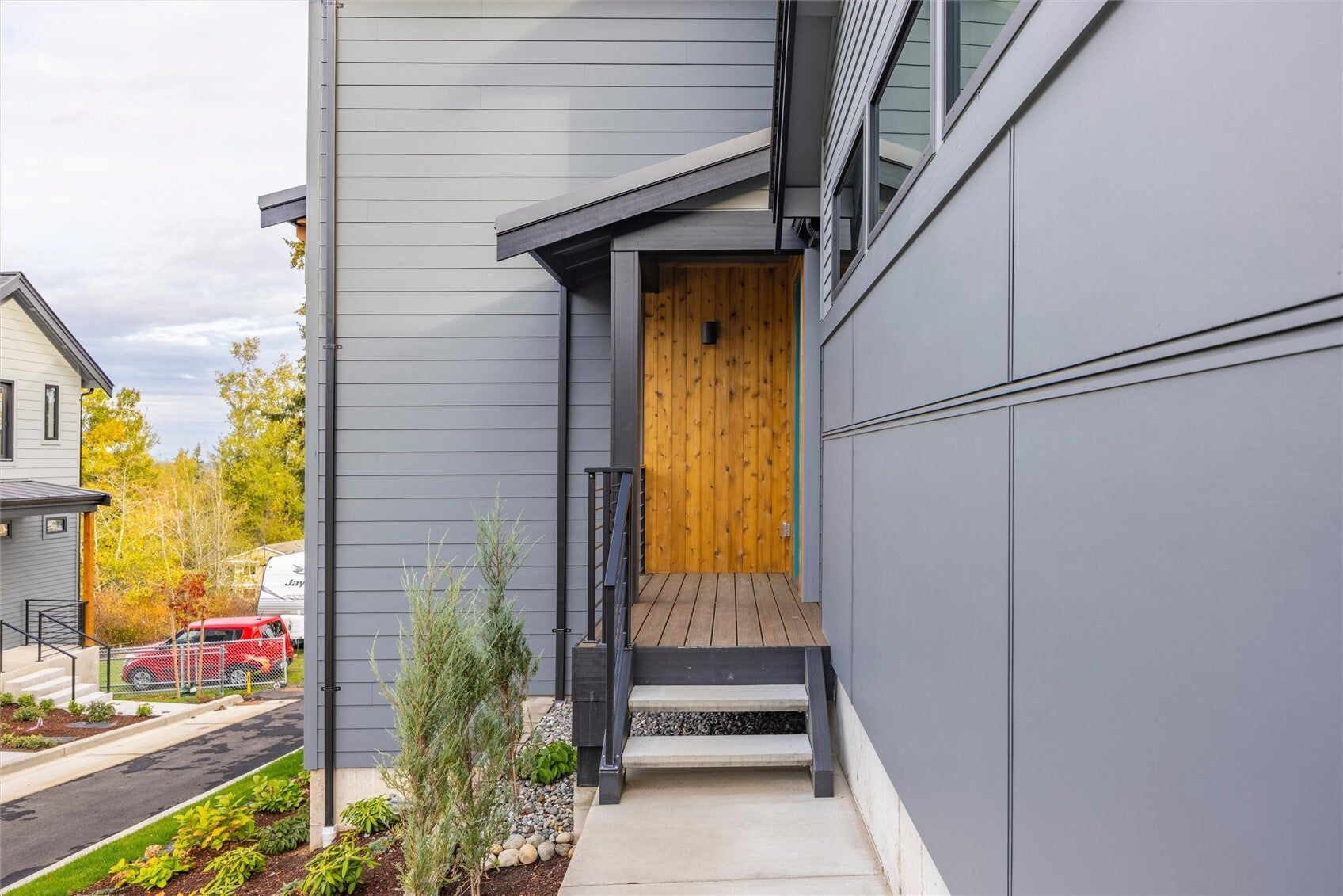 1122 Divine Lane