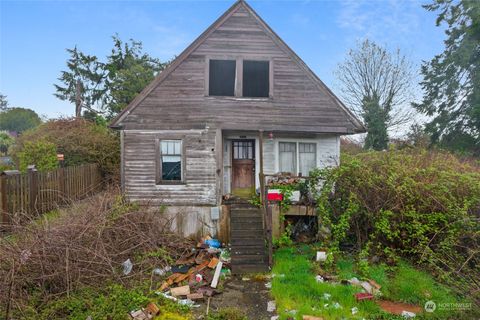 Photo of 1129 Summit Avenue, Raymond, WA 98577 (MLS # 2323749) Photo of 1129 Summit Avenue, Raymond, WA 98577 (MLS # 2323749)