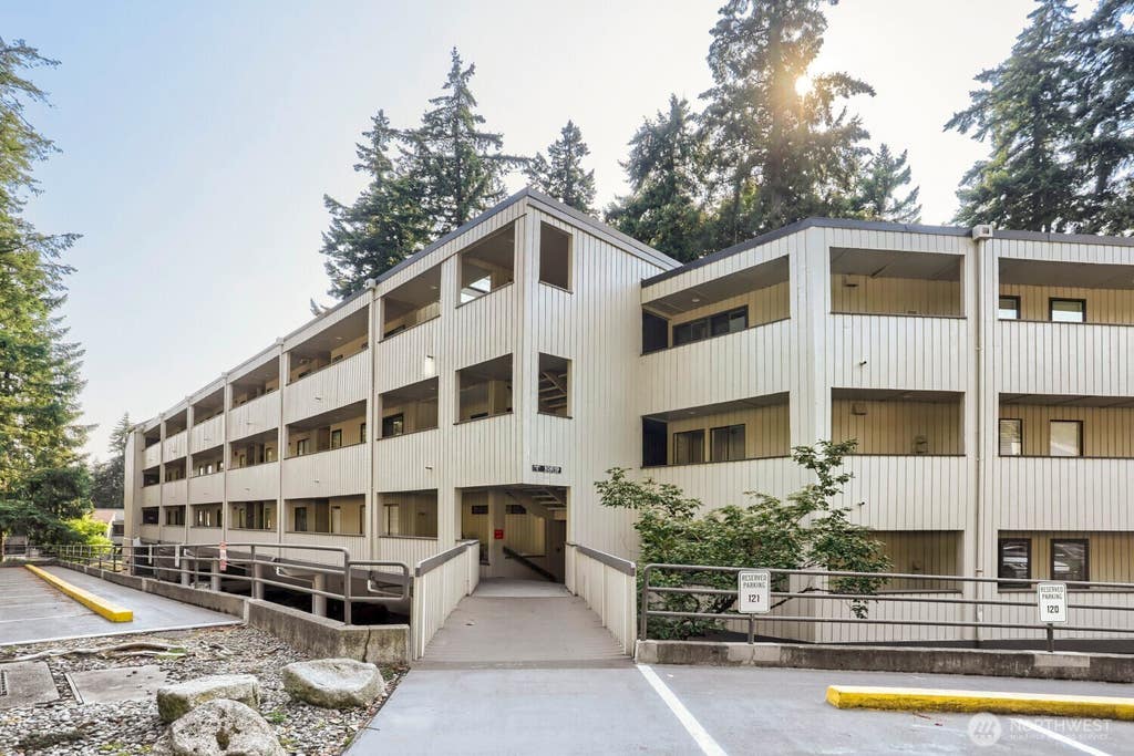 Photo of 10819 NE 37th Place #227, Bellevue, WA 98004 (MLS # 2564811)
