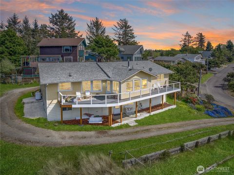 1005 346th Place Ocean Park WA 98640