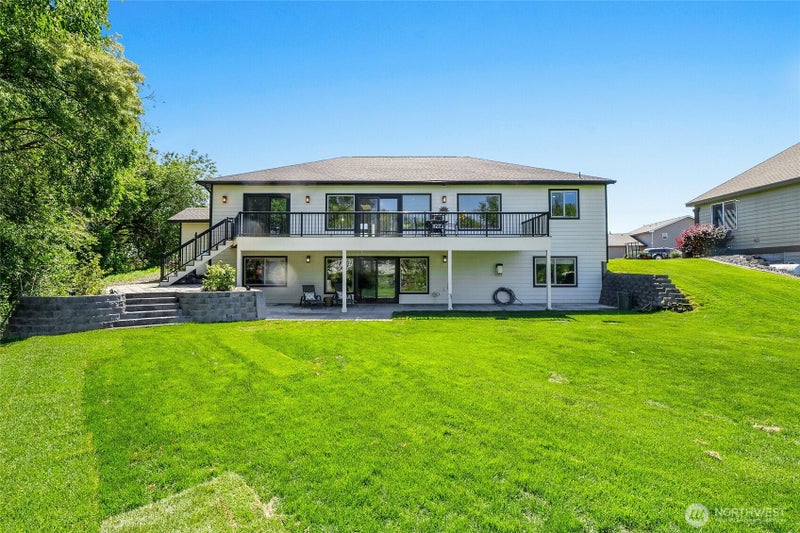 800 S Camas Place