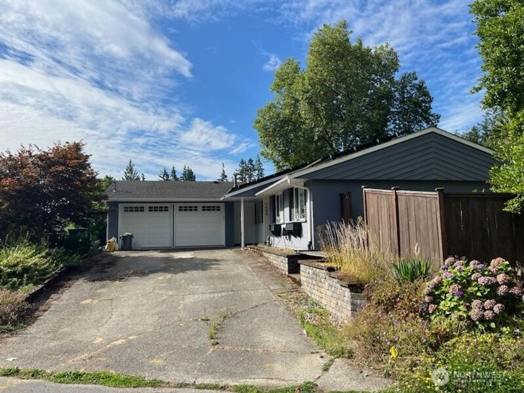 Photo of 1255 169th Avenue NE, Bellevue, WA 98008 (MLS # 2422122)